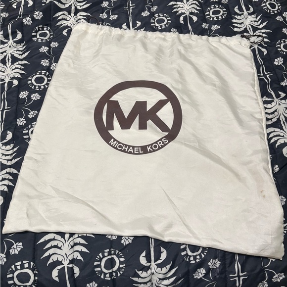 Michael Kors Black Leather Shoulder Bag - Picture 12 of 12